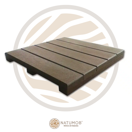 Deck em perfil resistente à água